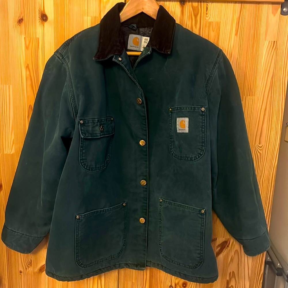 Carhartt jacket, size M. Authentic, vintage, excellent condition, fashionable